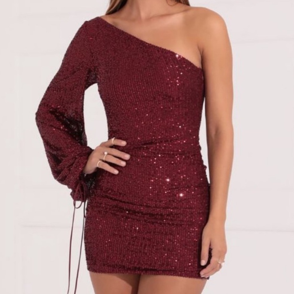 Lucy in the Sky Dark Red Elegant One-Shoulder Sequin Mini Dress Size Small - Picture 1 of 10